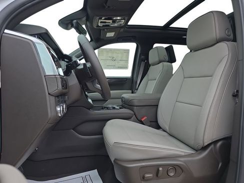 New 2026 GMC Yukon Elevation w/ Elevation Premium Package AWD/4WD image 10
