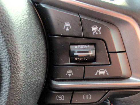 Used 2020 Subaru Crosstrek 2.0i Premium image 24