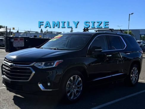Used 2018 Chevrolet Traverse Premier w/ LPO, 'HIT The Road' Package FWD image 9
