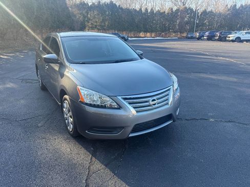 Used 2015 Nissan Sentra S image 7