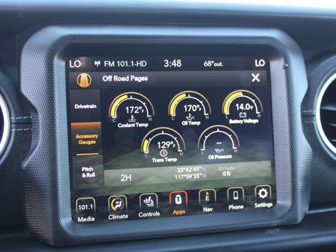 Used 2021 Jeep Wrangler Unlimited Sahara w/ Cold Weather Group AWD/4WD image 30