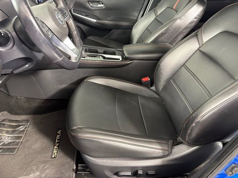 Used 2020 Nissan Sentra SR w/ Premium Package FWD image 12