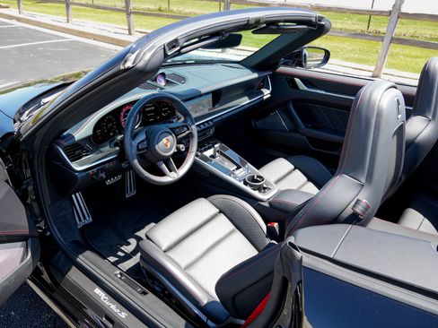 Used 2021 Porsche 911 Turbo S AWD/4WD image 20