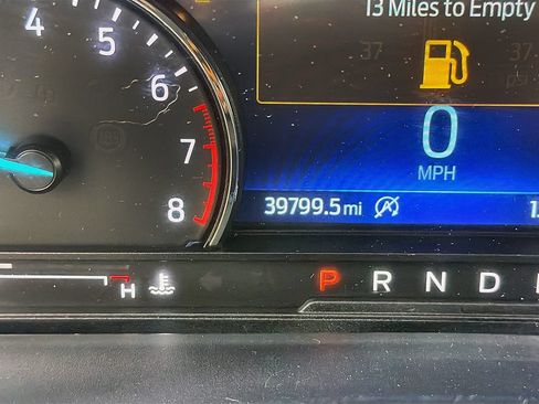 Used 2023 Ford Explorer XLT w/ Equipment Group 202A AWD/4WD image 31