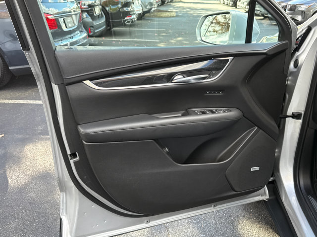 Used 2020 Cadillac XT5 Premium Luxury AWD/4WD image 9