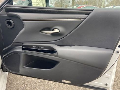 Used 2023 Lexus ES 350 w/ Premium Package image 27