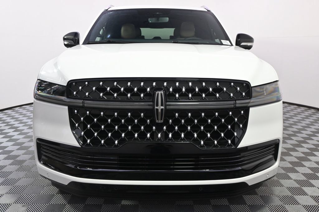 New 2027 Lincoln Navigator Black Label AWD/4WD image 10