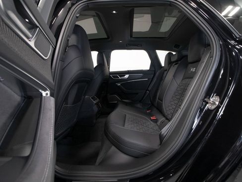 Used 2025 Audi RS 6 performance image 49