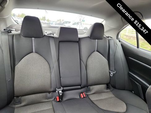 Used 2022 Toyota Camry LE image 24