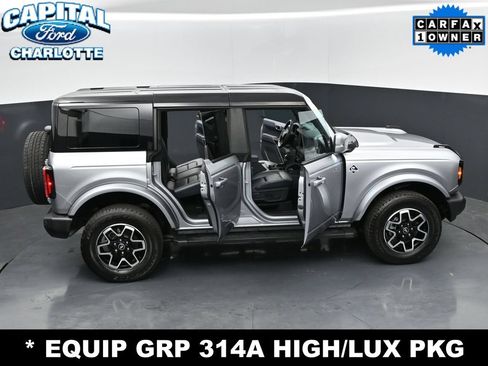 Used 2024 Ford Bronco Outer Banks AWD/4WD image 32