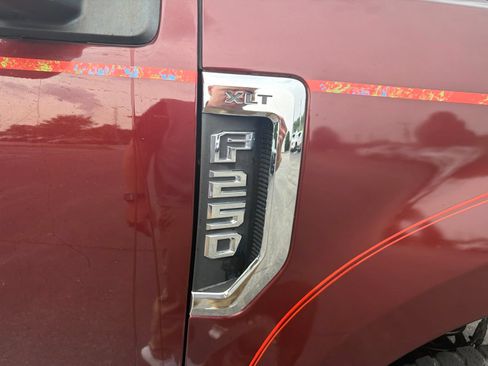 Used 2017 Ford F250 XLT AWD/4WD image 25