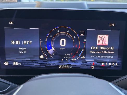 Used 2025 Chevrolet Suburban RST RWD image 27