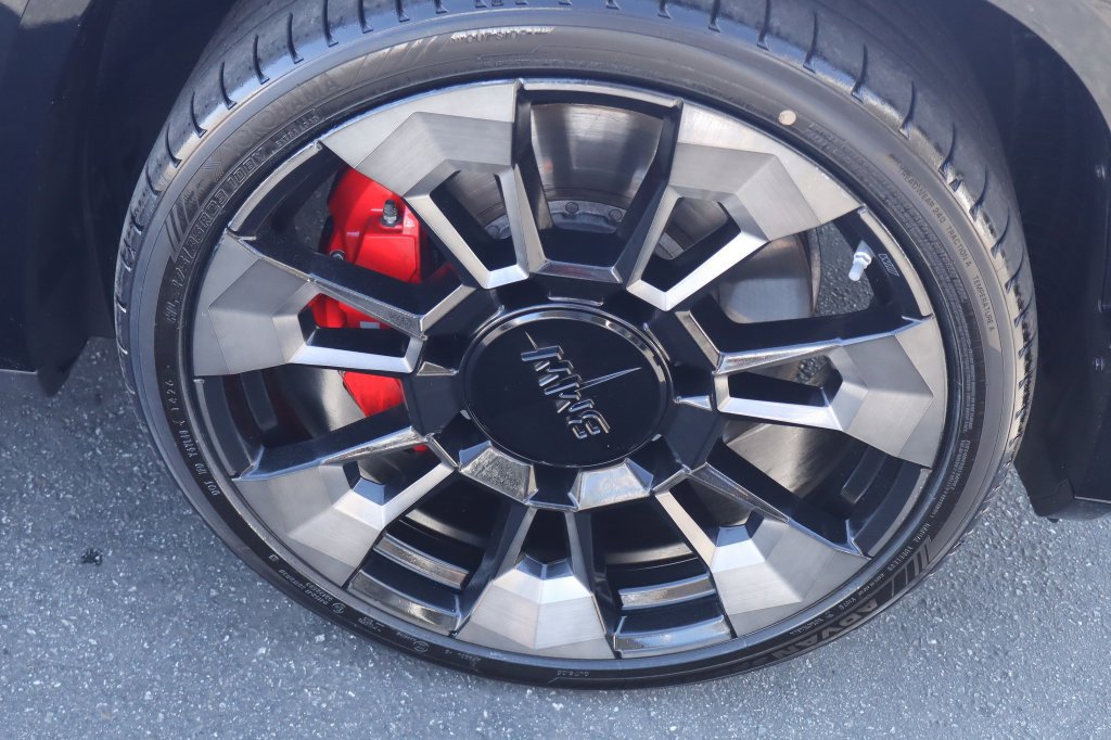 Used 2026 BMW XM Label Red AWD/4WD image 11