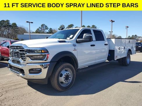 New 2026 RAM 5500 Tradesman w/ Chrome Appearance Group image 3