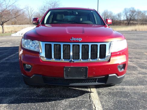 Used 2011 Jeep Grand Cherokee Laredo image 3