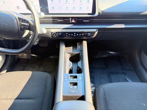 Used 2023 Hyundai Ioniq 6 SE image 11