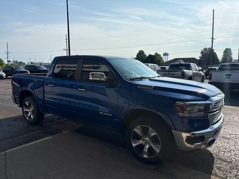 Used 2019 RAM 1500 Laramie AWD/4WD image 8