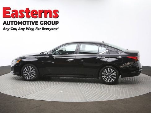Used 2024 Nissan Altima 2.5 SV image 61