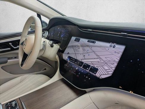 Certified 2023 Mercedes-Benz EQS 580 4MATIC Sedan image 18