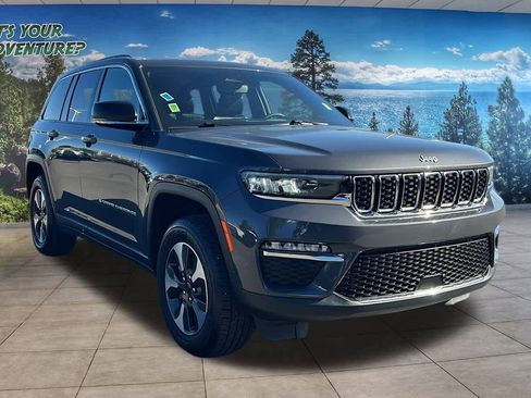 Used 2024 Jeep Grand Cherokee Limited 4xe image 3