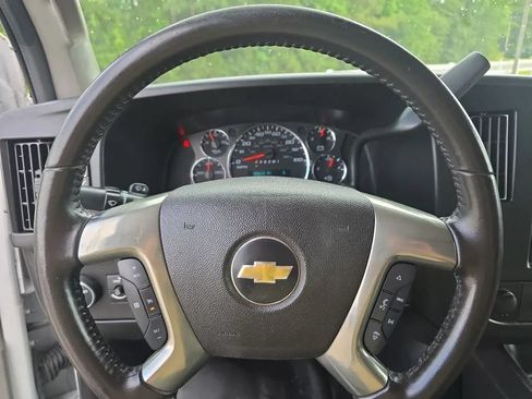 Used 2019 Chevrolet Express 3500 Extended w/ Driver Convenience Package RWD image 12