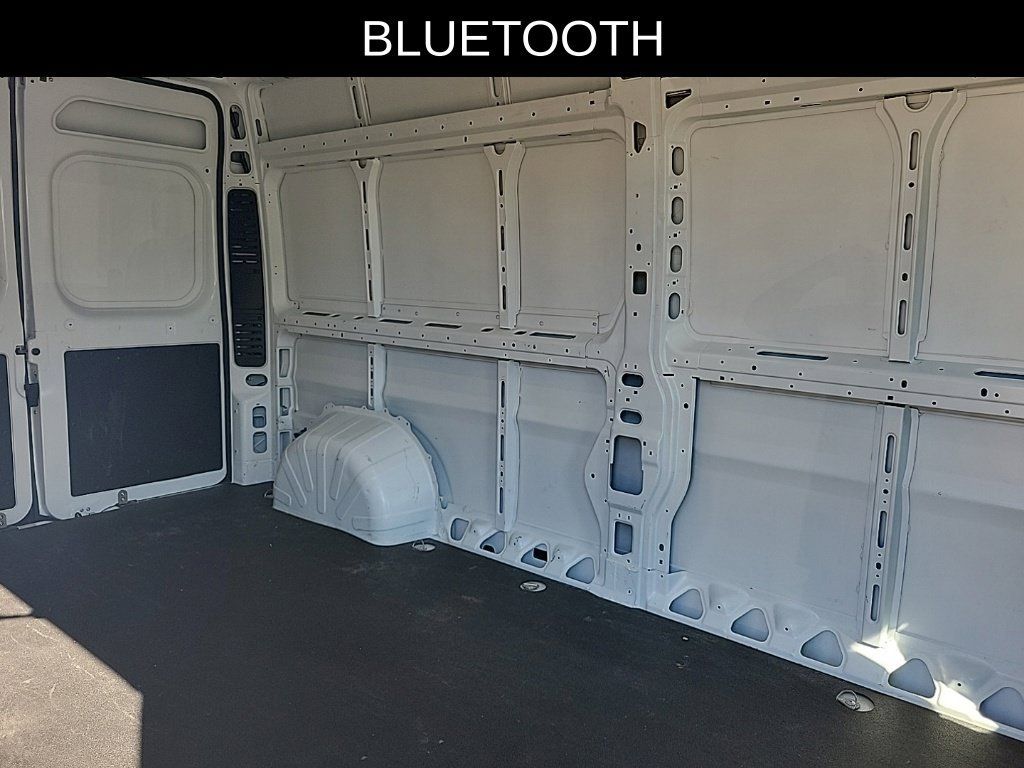 Used 2025 RAM ProMaster 2500 w/ Convenience Group FWD image 7