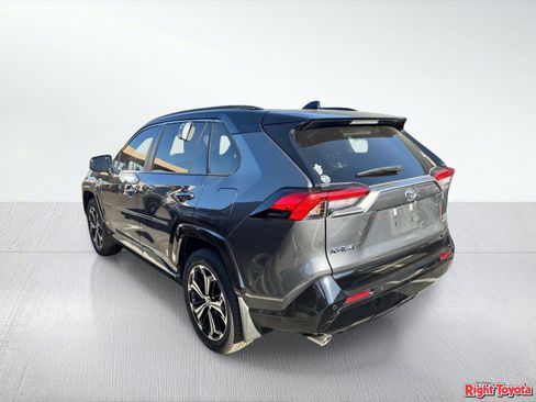 Used 2025 Toyota RAV4 XSE w/ Premium Package AWD/4WD image 3