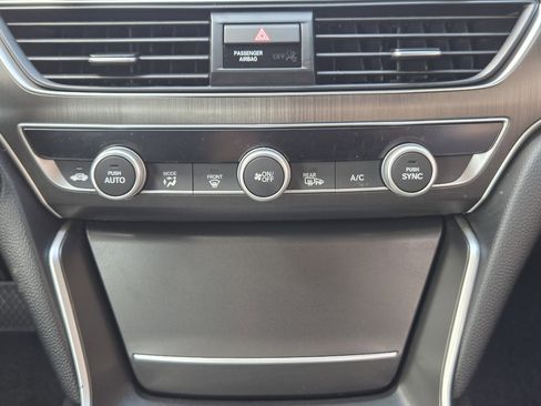 Used 2021 Honda Accord Sedan image 18