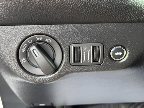 Used 2022 Dodge Challenger R/T Scat Pack RWD image 27
