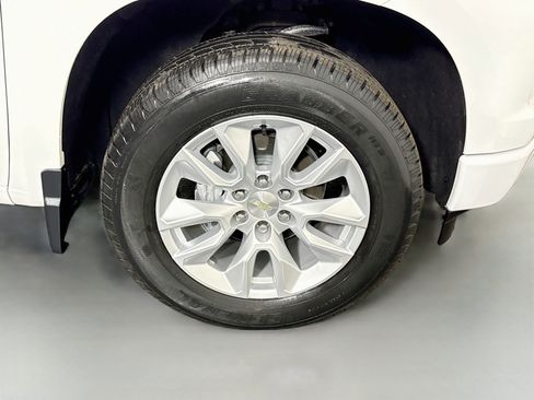 Used 2022 Chevrolet Silverado 1500 Custom RWD image 30