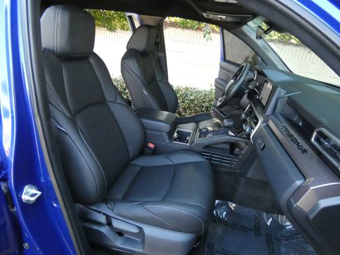 Used 2025 Toyota Tacoma SR5 image 32