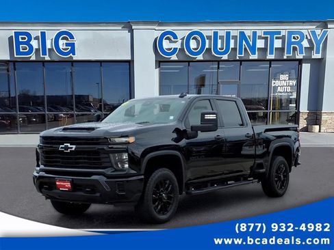 Used 2025 Chevrolet Silverado 2500 Custom w/ Custom Value Package AWD/4WD image 1