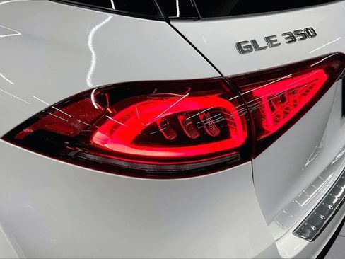Used 2022 Mercedes-Benz GLE 350 image 28