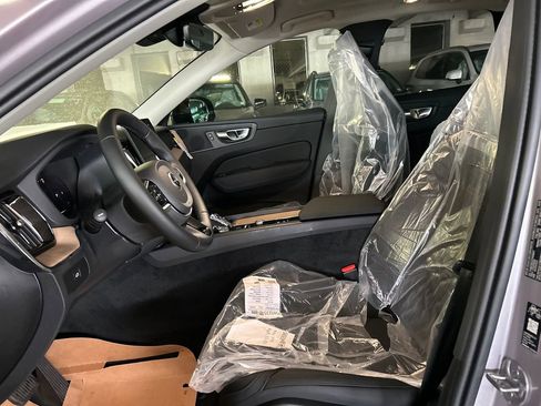 New 2026 Volvo XC60 B5 Plus w/ Protection Package Premier image 10