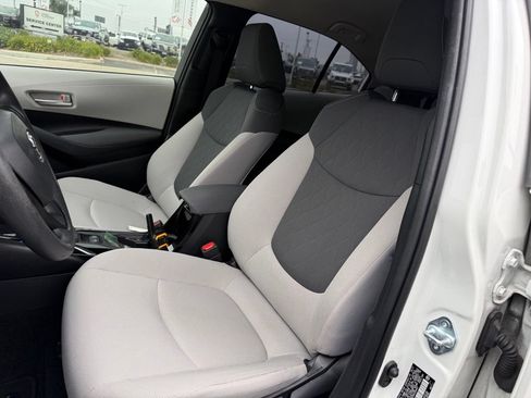 Used 2021 Toyota Corolla LE w/ Carpet Mat Package (TMS) FWD image 5