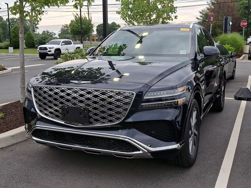 Certified 2026 Genesis GV80 2.5T Advanced AWD/4WD image 5