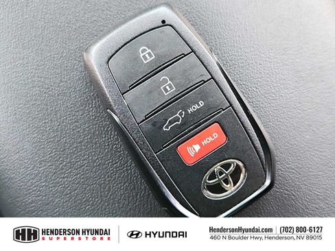 Used 2024 Toyota Prius Limited w/ Limited Premium Package FWD image 33