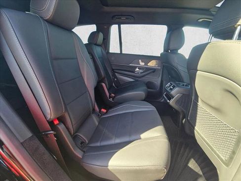 Certified 2025 Mercedes-Benz GLS 450 4MATIC image 20