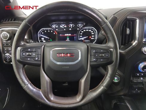 Used 2021 GMC Sierra 1500 AT4 w/ AT4 Preferred Package image 9