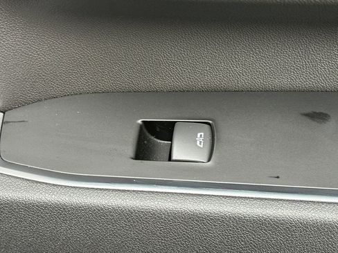 Used 2026 GMC Sierra 2500 SLT w/ SLT Premium Package image 21