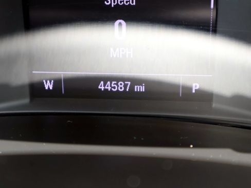 Used 2025 Chevrolet Malibu LT FWD image 25