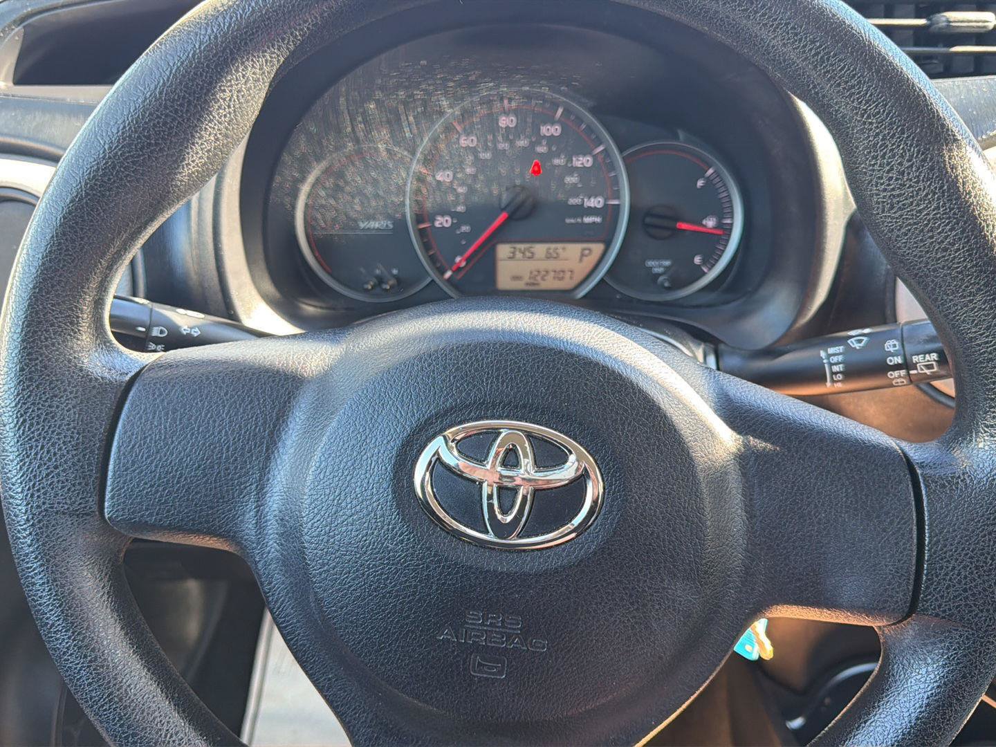 Used 2012 Toyota Yaris L FWD image 7