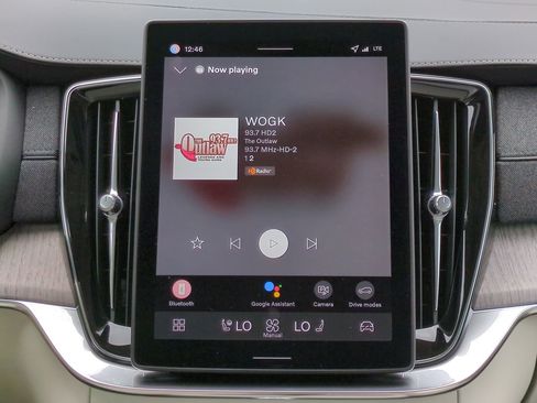 New 2026 Volvo XC90 T8 Ultra image 16