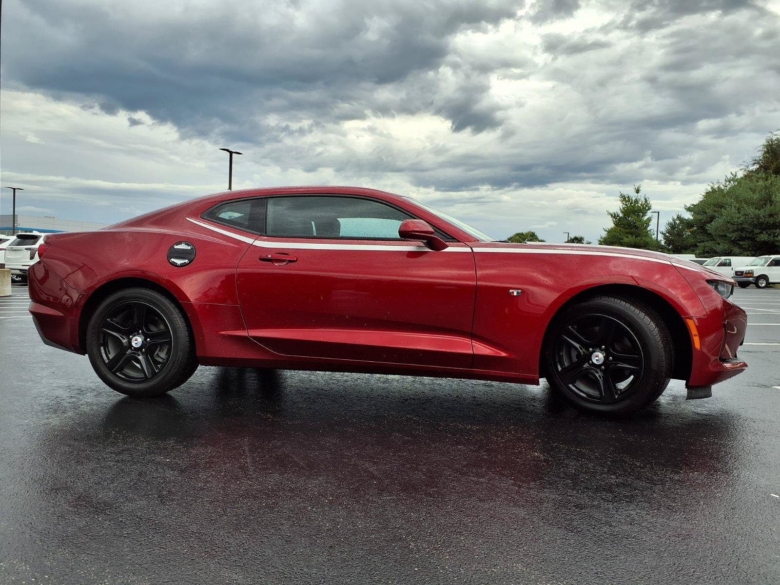 Used 2023 Chevrolet Camaro LT RWD image 34