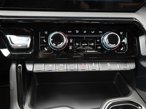 New 2026 GMC Sierra 2500 AT4 w/ AT4 Premium Plus Package image 21