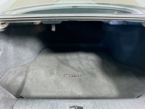 Used 2020 Nissan Sentra SR w/ Trunk Package image 26