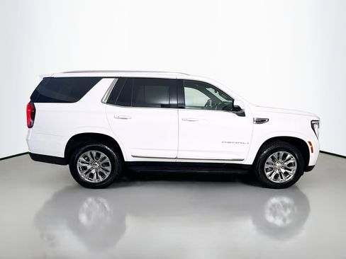 Used 2025 GMC Yukon Denali AWD/4WD image 11