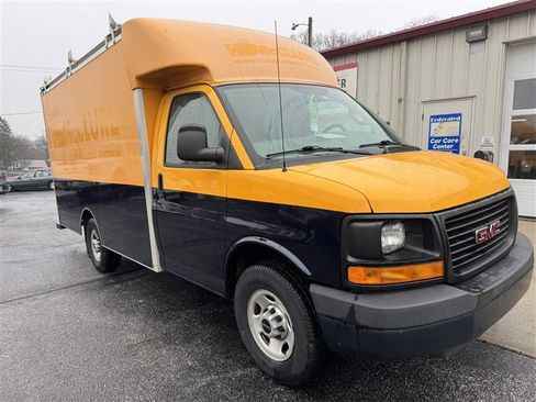 Used 2016 GMC Savana 3500 image 2