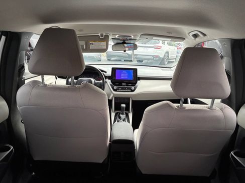 Used 2025 Toyota Corolla Cross L FWD image 15