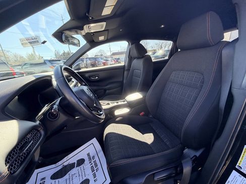 Used 2024 Honda HR-V Sport image 25